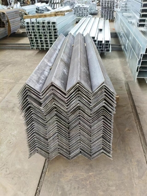 Armatura per edifici a legno laminata a caldo in acciaio galvanizzato a L