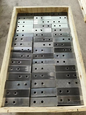 Fabbricazione a CNC di acciaio galvanizzato a barra piatta a fessura per la costruzione
