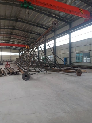 Torre di acciaio galvanizzato La perfetta combinazione di forza e versatilità per le infrastrutture di comunicazione
