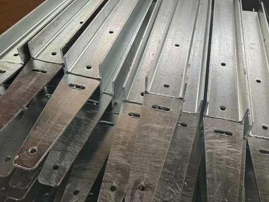 Parete di contenimento di travi IPE galvanizzate a caldo