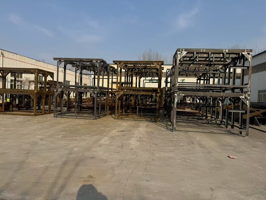 Base della turbina eolica di acciaio Confinamento elettrico Stand per supportare il gabinetto elettrico sul fondo della torre eolica